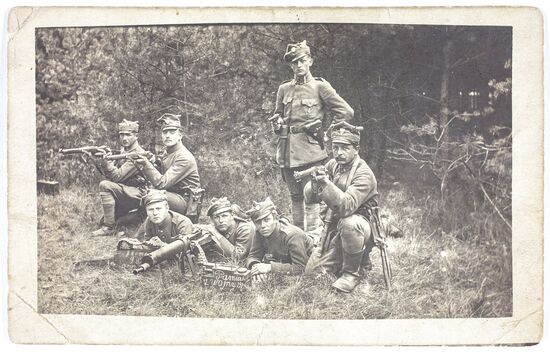 Eine Gruppe von Soldaten der 8. Kompanie des 9. Großpolnischen Schützen-Regiments (1919)